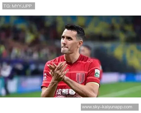 周定洋正式加盟深圳新鹏城完成与俱乐部签约仪式